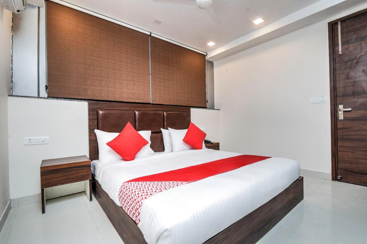 Oyo 23191 Flagship Hotel Raj Madan Ameerpet Hyderabad Luaran gambar