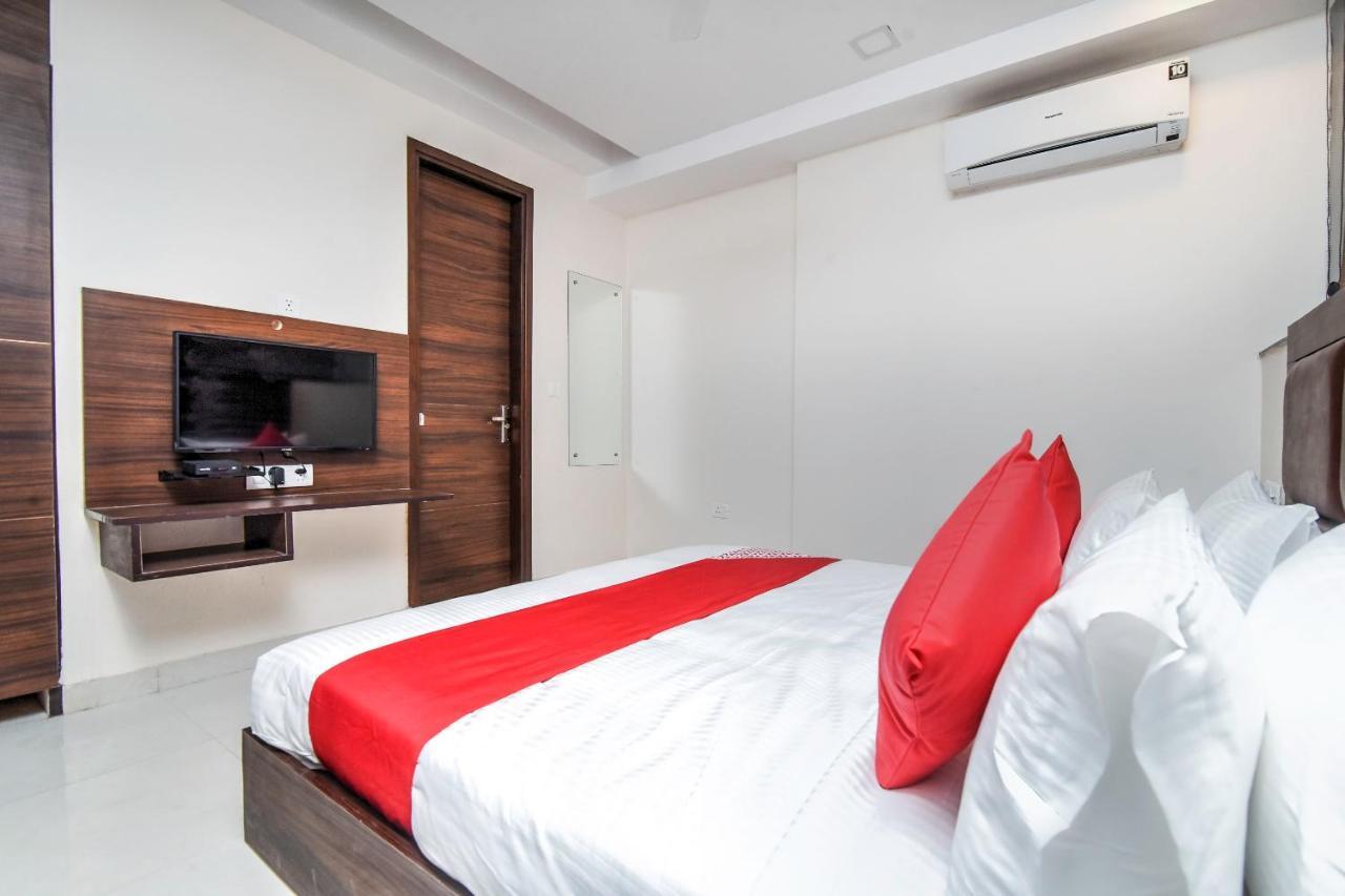 Oyo 23191 Flagship Hotel Raj Madan Ameerpet Hyderabad Luaran gambar