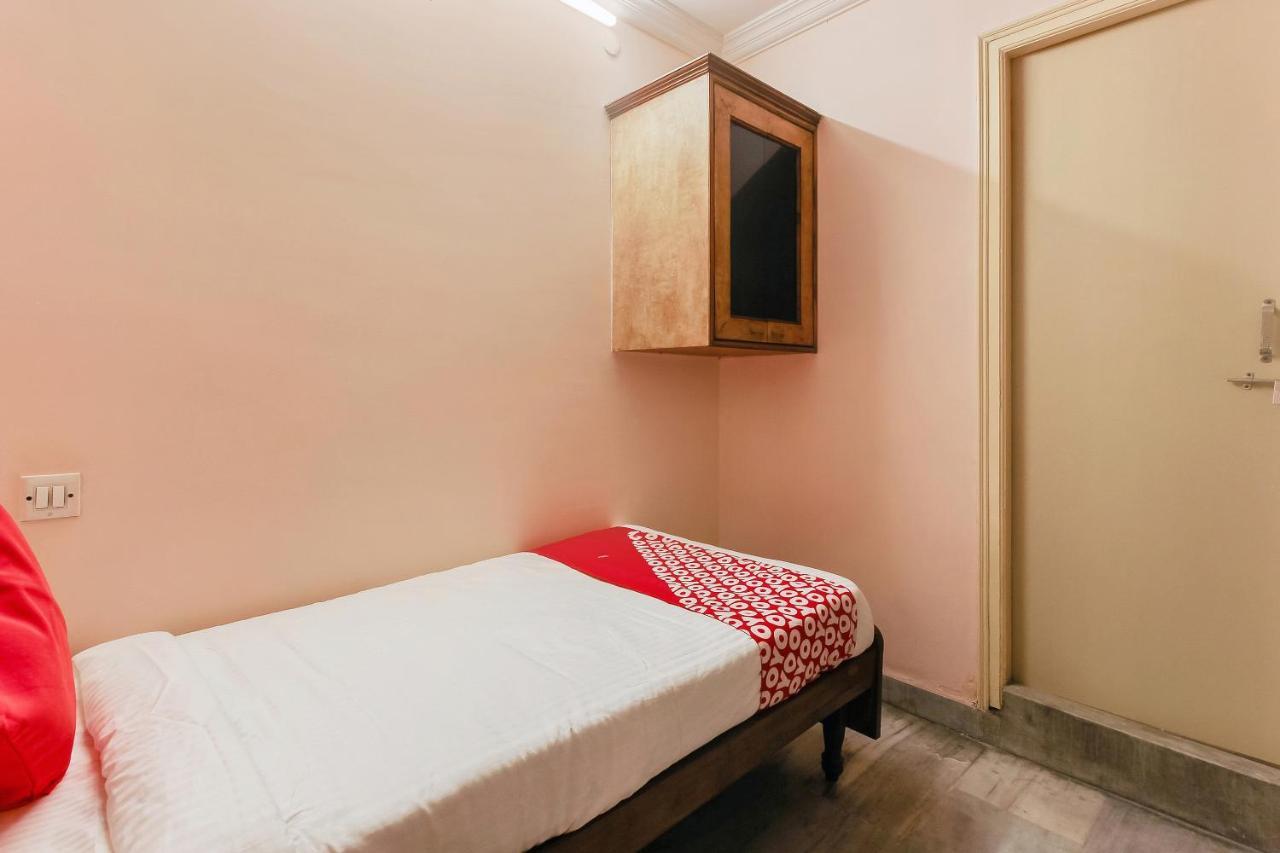 Oyo 23191 Flagship Hotel Raj Madan Ameerpet Hyderabad Luaran gambar