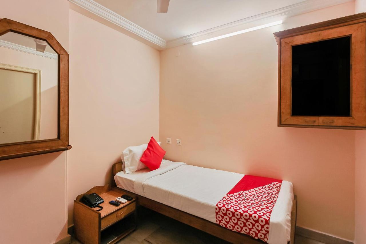 Oyo 23191 Flagship Hotel Raj Madan Ameerpet Hyderabad Luaran gambar