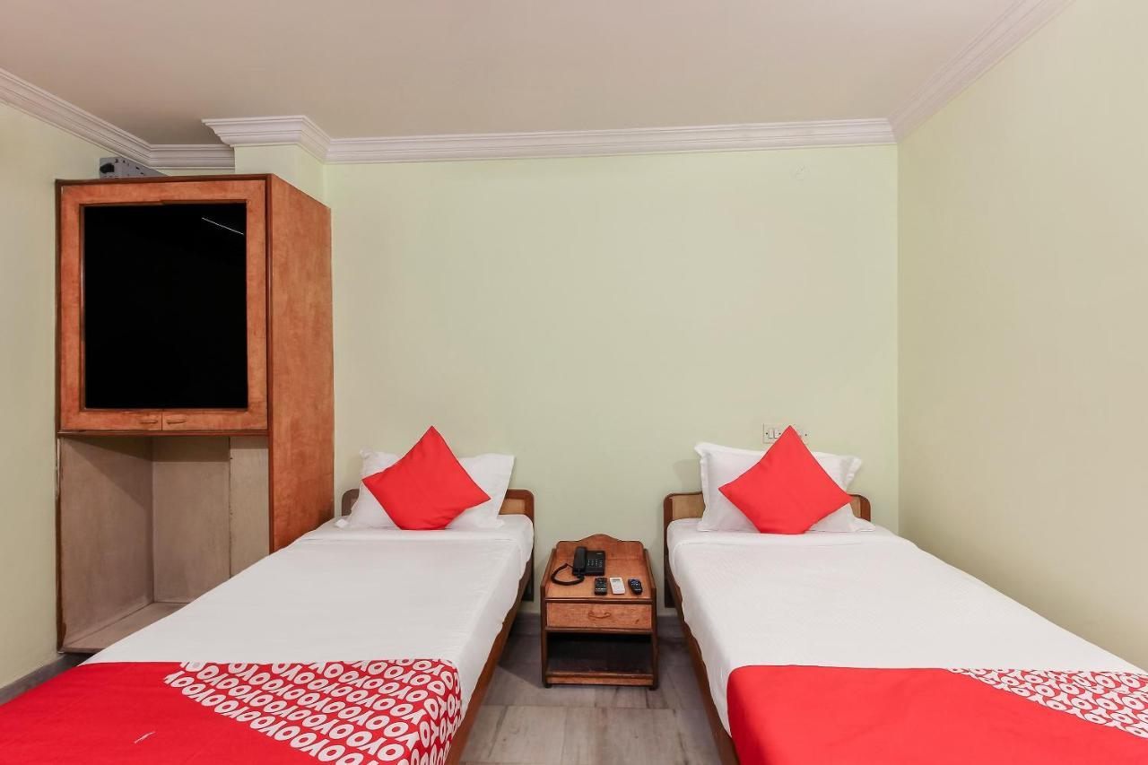 Oyo 23191 Flagship Hotel Raj Madan Ameerpet Hyderabad Luaran gambar