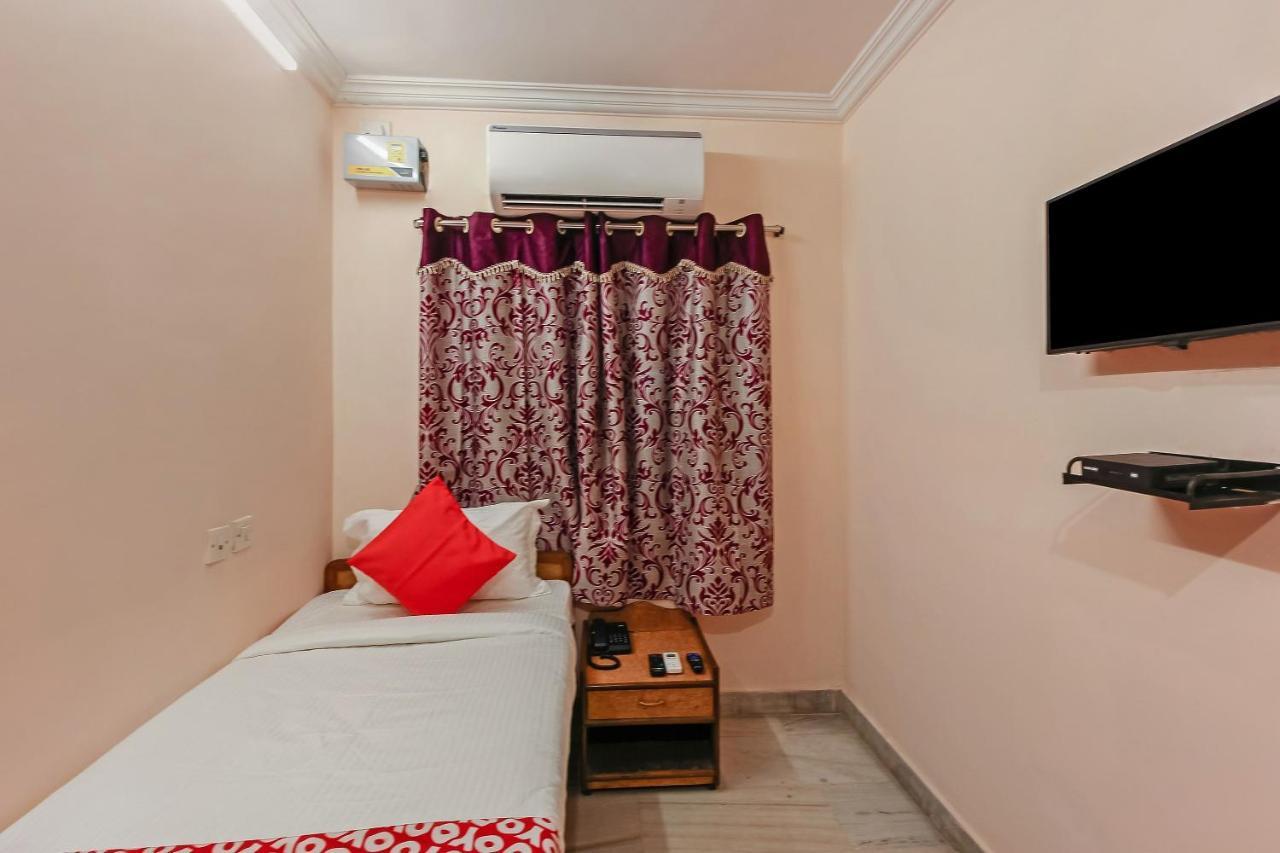 Oyo 23191 Flagship Hotel Raj Madan Ameerpet Hyderabad Luaran gambar