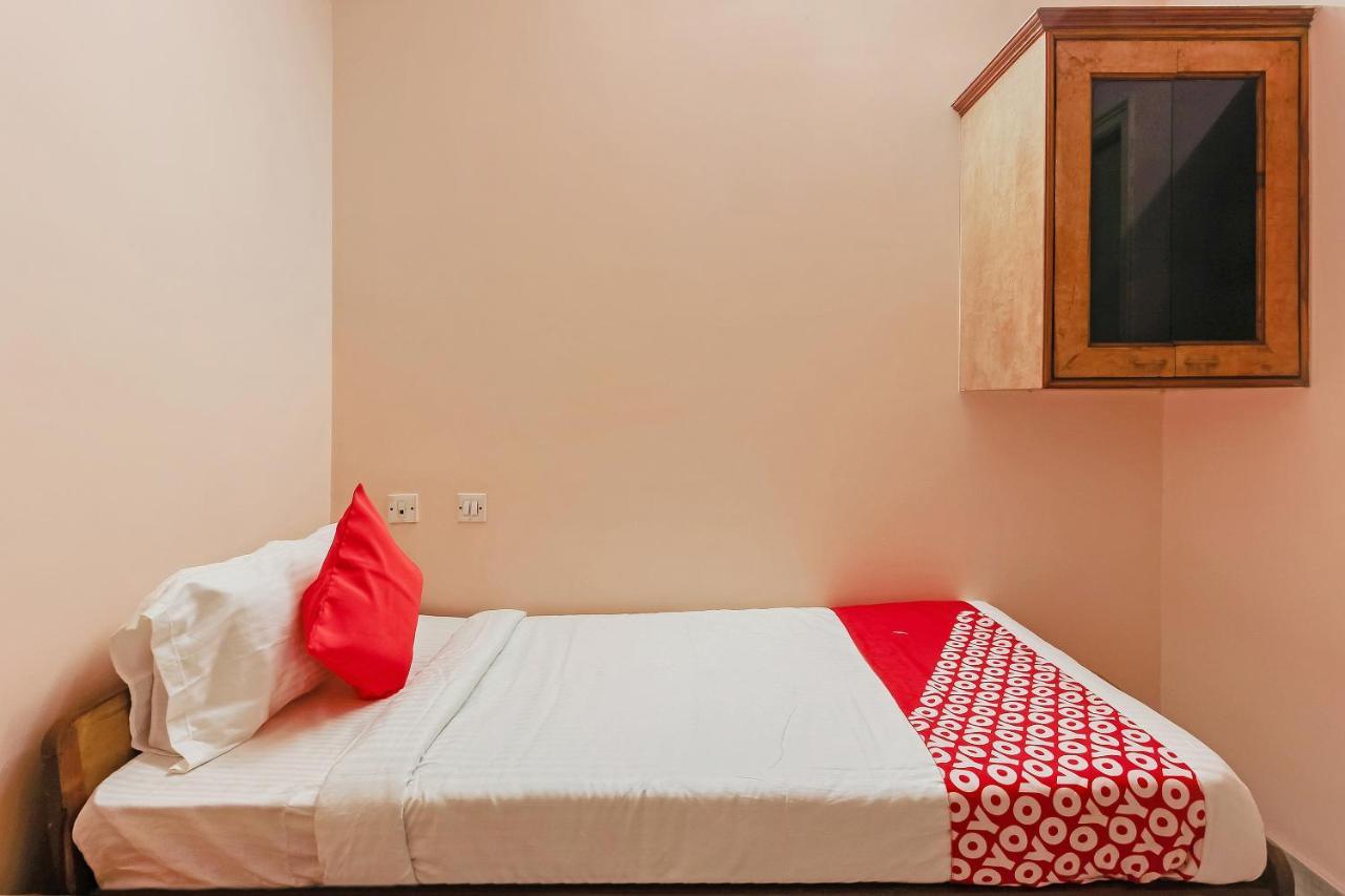 Oyo 23191 Flagship Hotel Raj Madan Ameerpet Hyderabad Luaran gambar