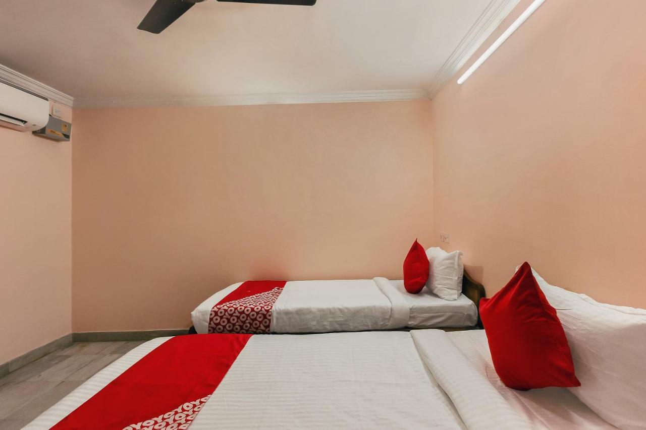 Oyo 23191 Flagship Hotel Raj Madan Ameerpet Hyderabad Luaran gambar