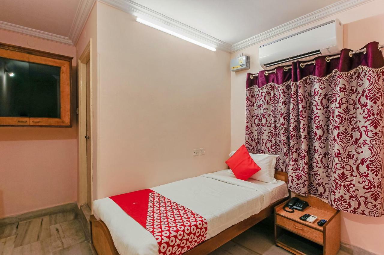 Oyo 23191 Flagship Hotel Raj Madan Ameerpet Hyderabad Luaran gambar