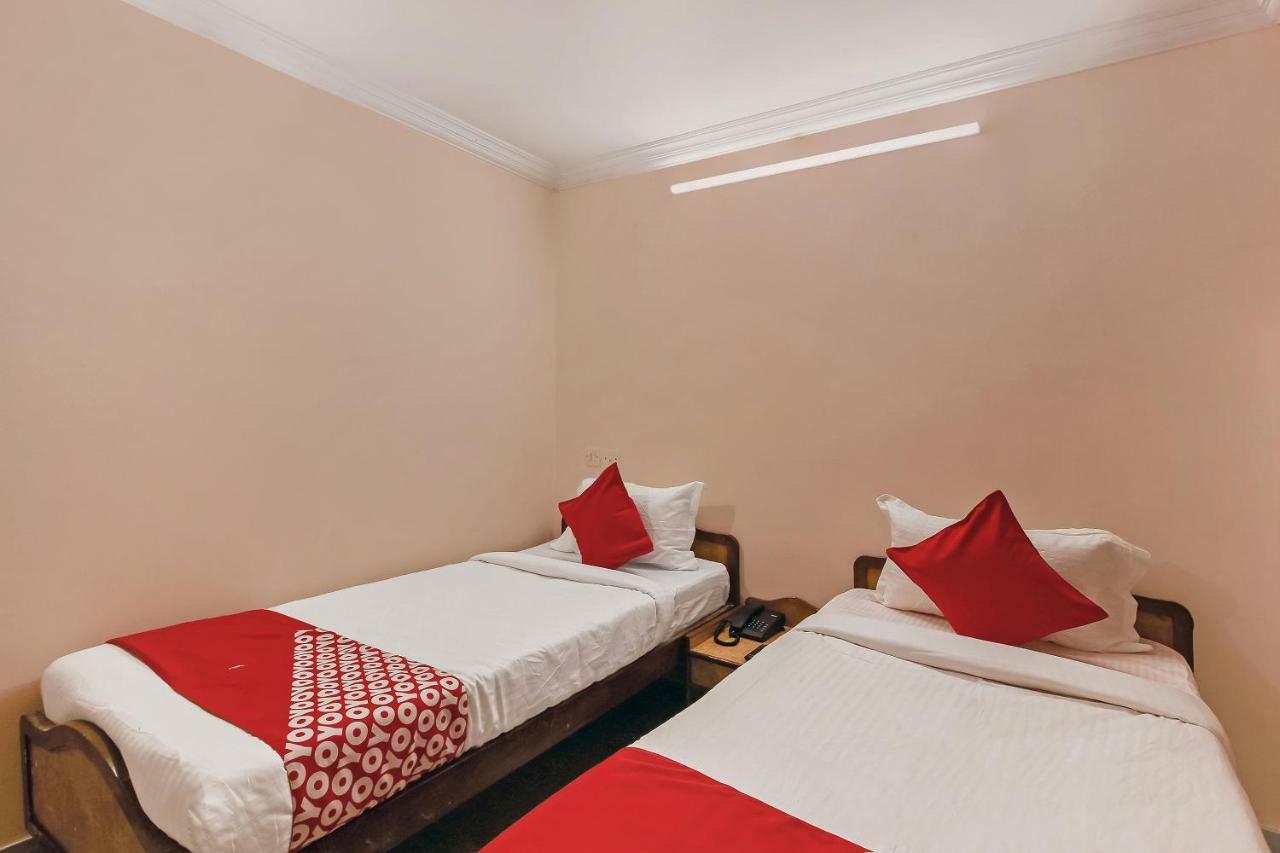 Oyo 23191 Flagship Hotel Raj Madan Ameerpet Hyderabad Luaran gambar